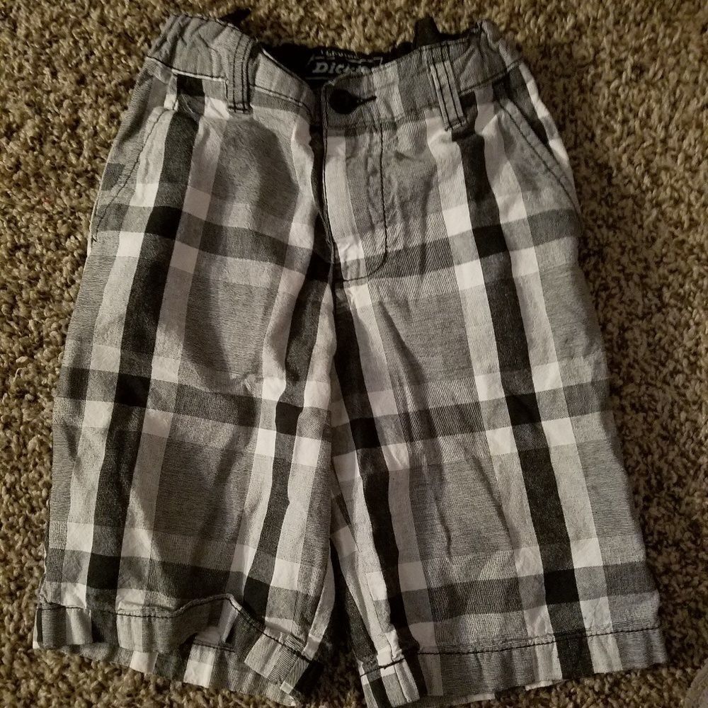 Dickies Boys Cargo Shorts Black Gray Plaid Size 5 Durable Casual Summer Wear